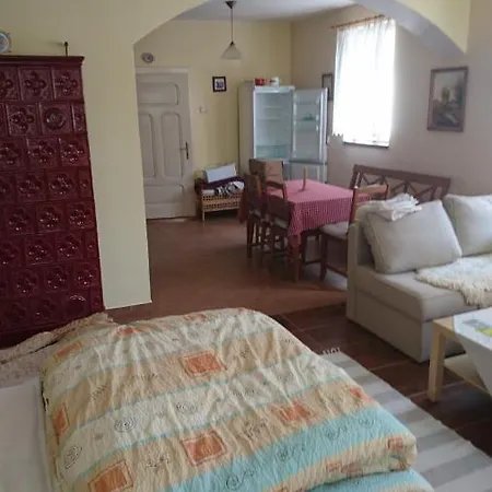 Chalupa Na Samote U Lesa Provodov (Zlin)