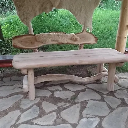 Chalupa Na Samote U Lesa