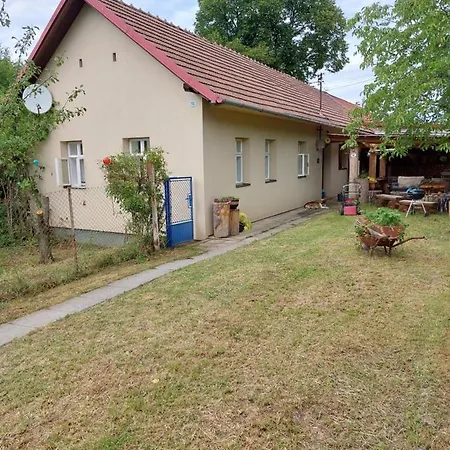 Hébergement de vacances Chalupa Na Samote U Lesa