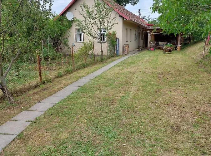Vakantiehuis Chalupa Na Samote U Lesa *